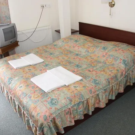 Hotel Rosa 3*